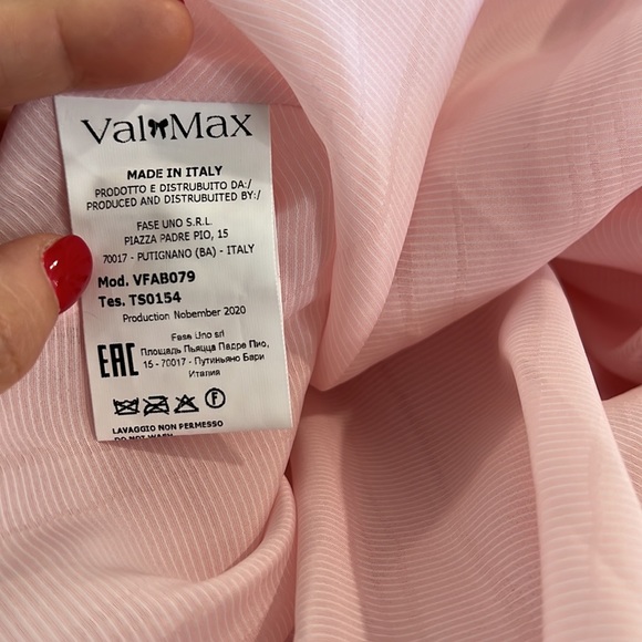 VAL & MAX**Gorgeous Sequined Lace Girls Party Dresses**Size 9 $419 - Picture 7 of 8